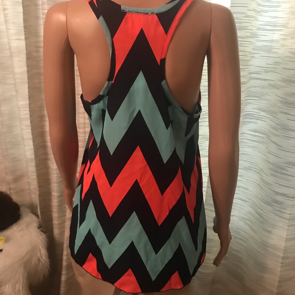 Tank top - Picture 4 of 9